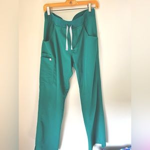 Figs Technical Collection Women’s Scrub Bottoms-Teal size medium